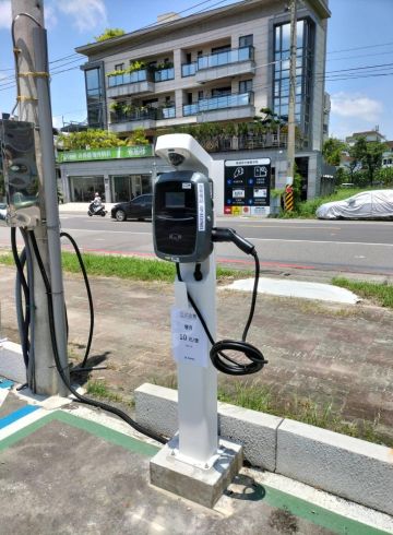 車牌辨識/充電解決